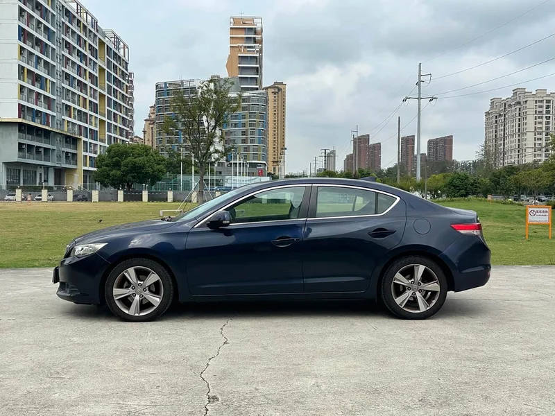 Acura ILX — фото 7