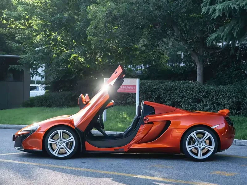 McLaren 625C — фото 9