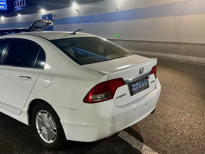Honda Civic — фото 5