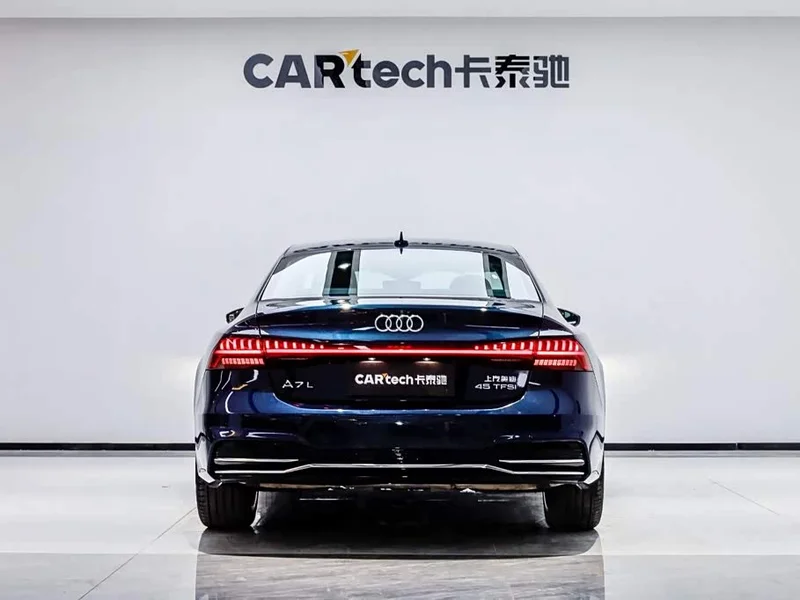 Audi A7L — фото 22