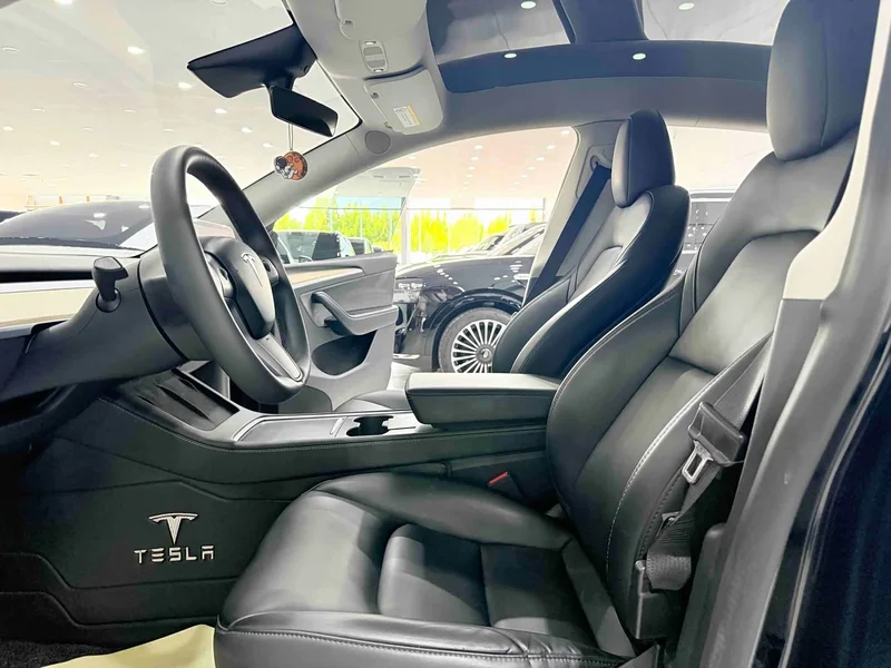 Tesla Model Y — фото 7