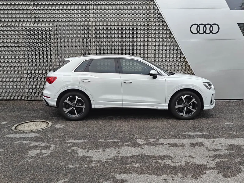 Audi Q3 — фото 3