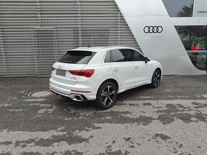 Audi Q3 — фото 4