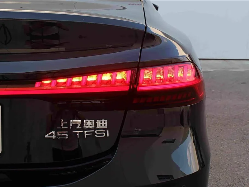 Audi A7L — фото 16