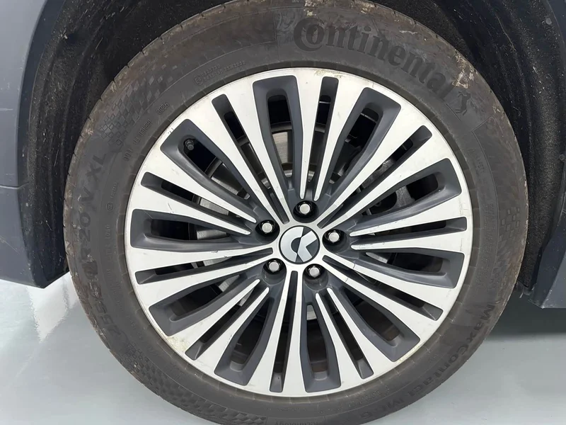 NIO EC6 — фото 18
