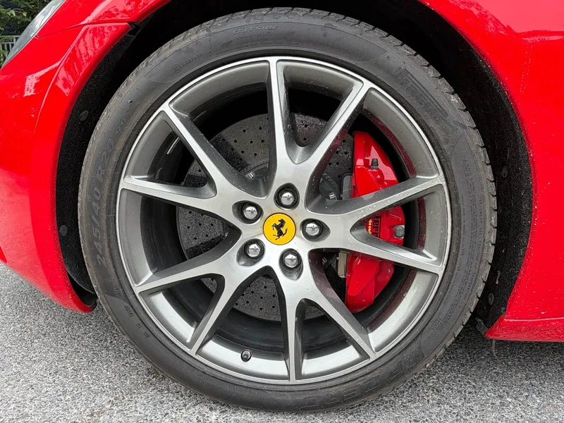 Ferrari California T — фото 16