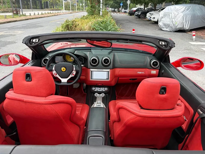 Ferrari California T — фото 4