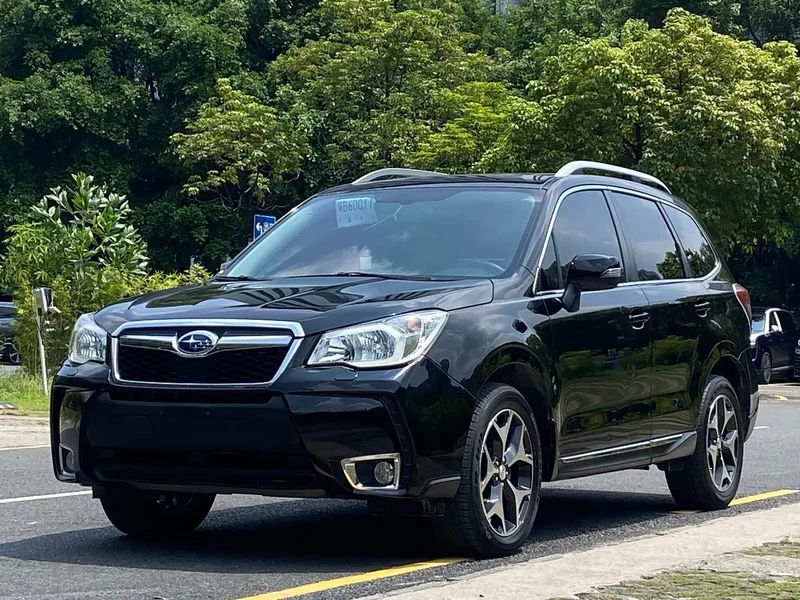 Subaru Forester — фото 1