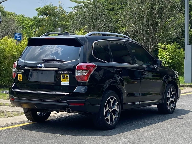 Subaru Forester — фото 4
