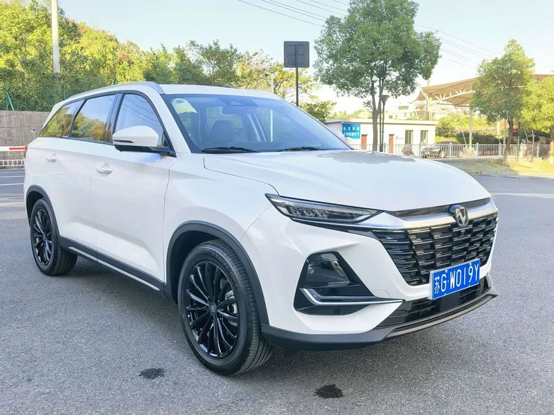 Changan CS75 — фото 2