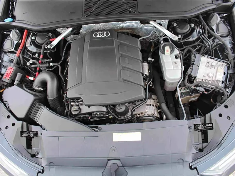Audi A6L — фото 15