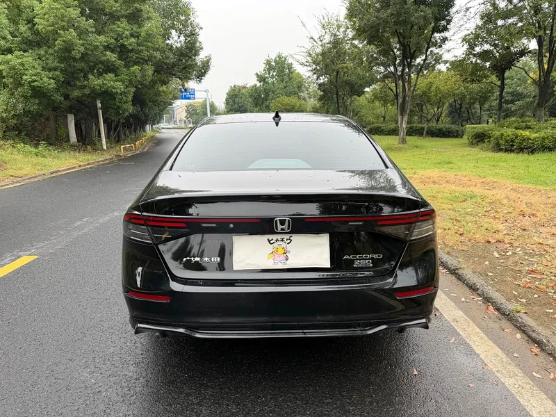 Honda Accord — фото 13