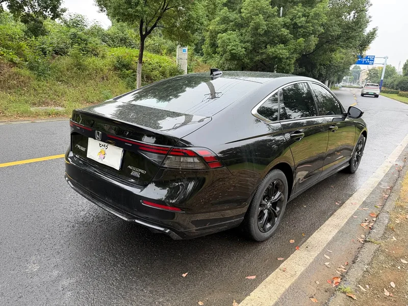 Honda Accord — фото 14