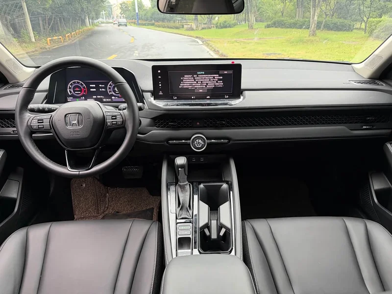 Honda Accord — фото 5
