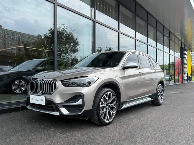 BMW X1 — фото 1