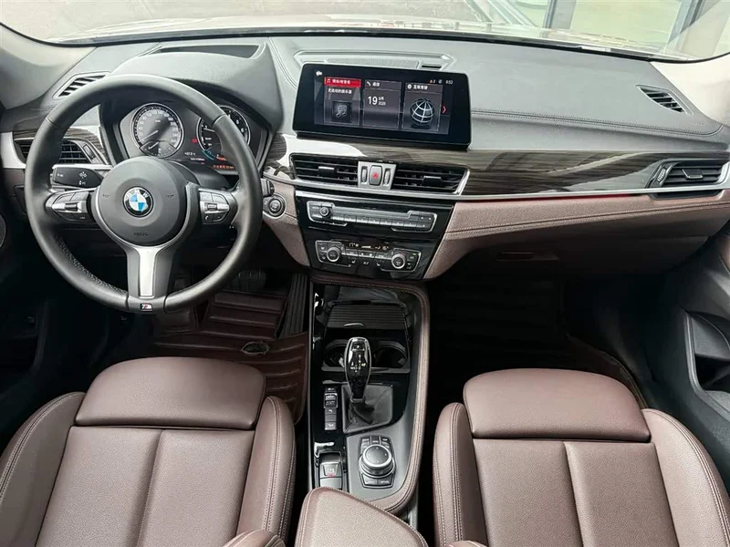 BMW X1 — фото 12