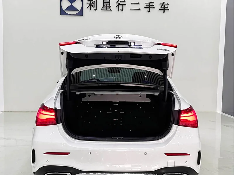 Mercedes-Benz A-Class — фото 11