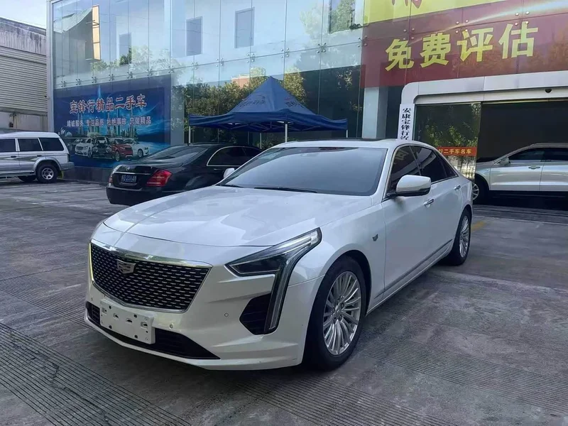 Cadillac CT6 — фото 1