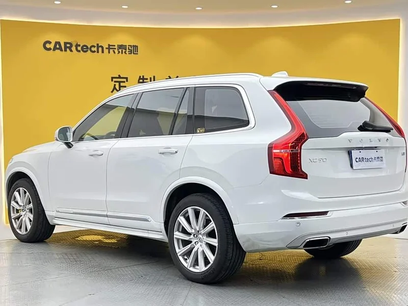 Volvo XC90 — фото 3
