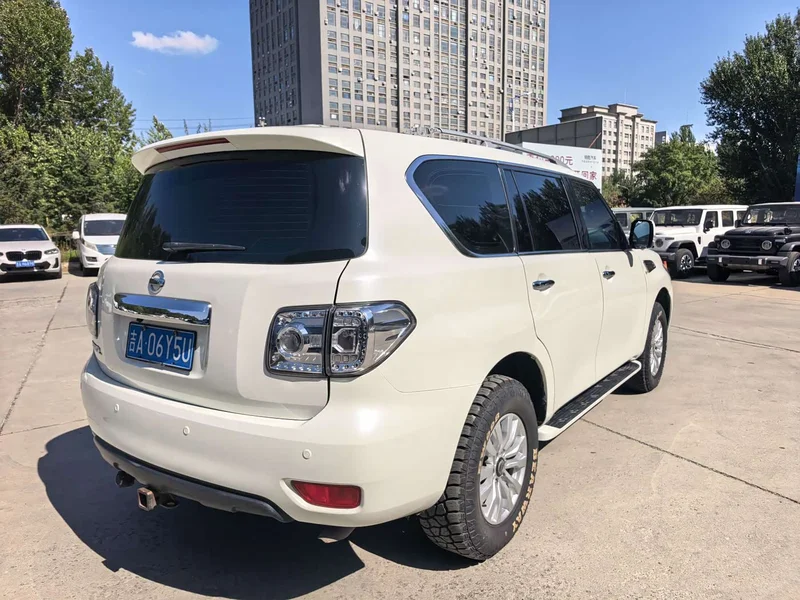 Nissan Patrol — фото 9