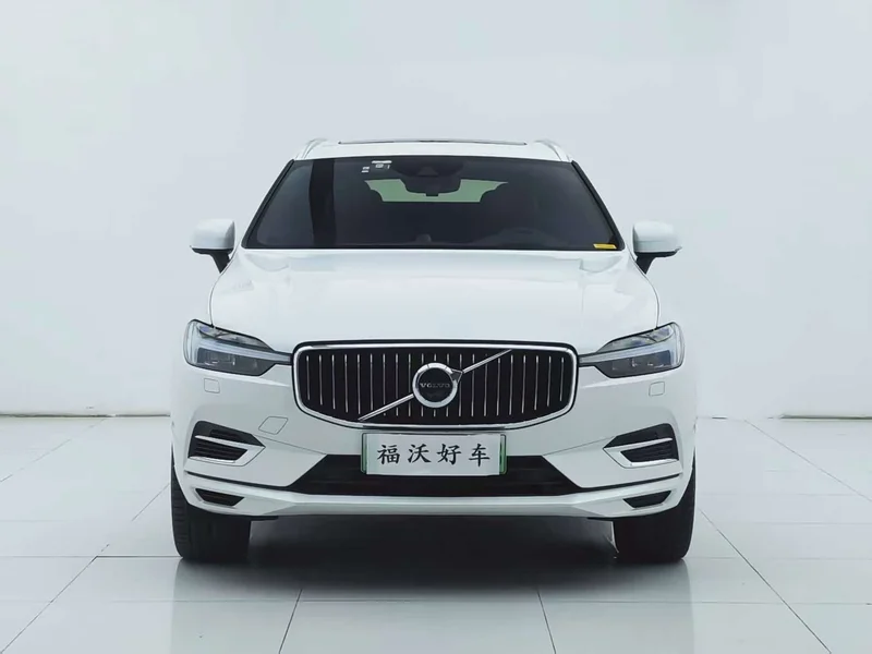 Volvo XC60 PHEV — фото 2