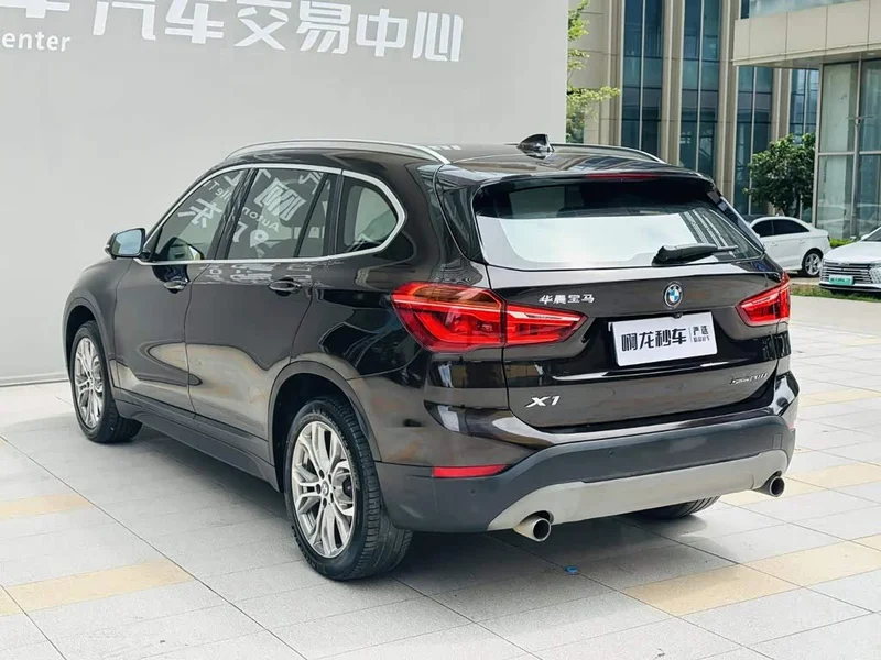 BMW X1 — фото 16