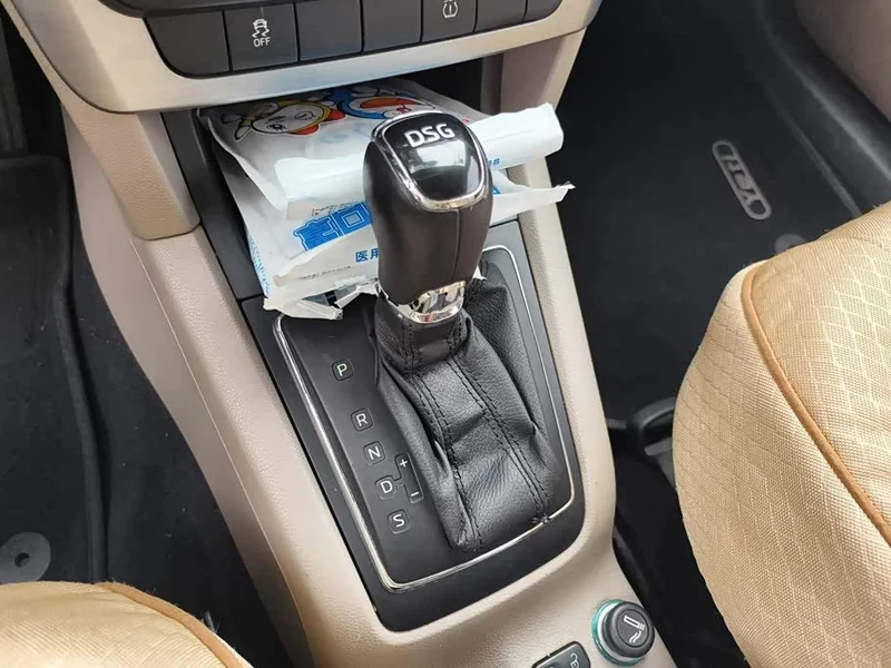 Skoda Yeti — фото 16