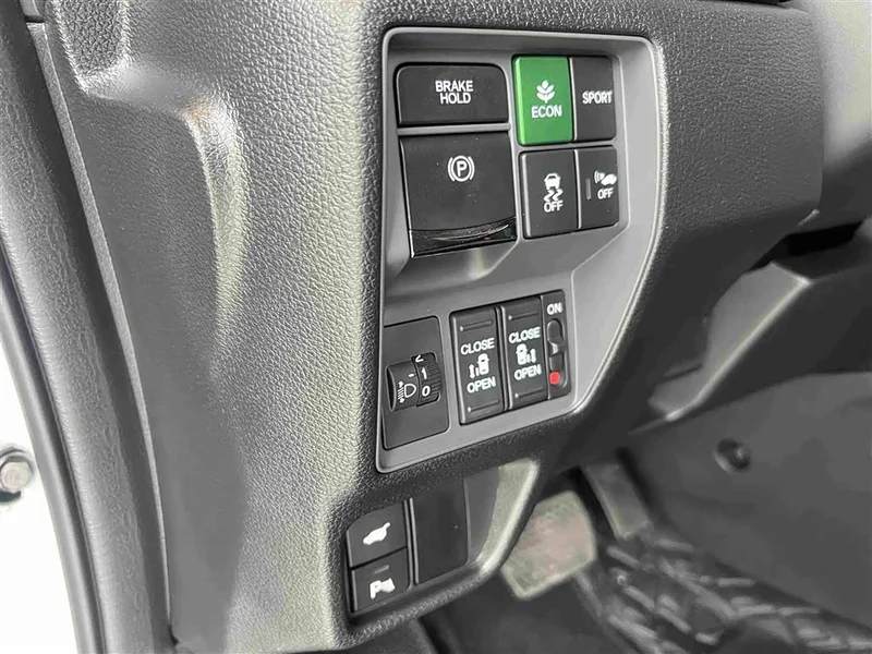 Honda Odyssey — фото 17