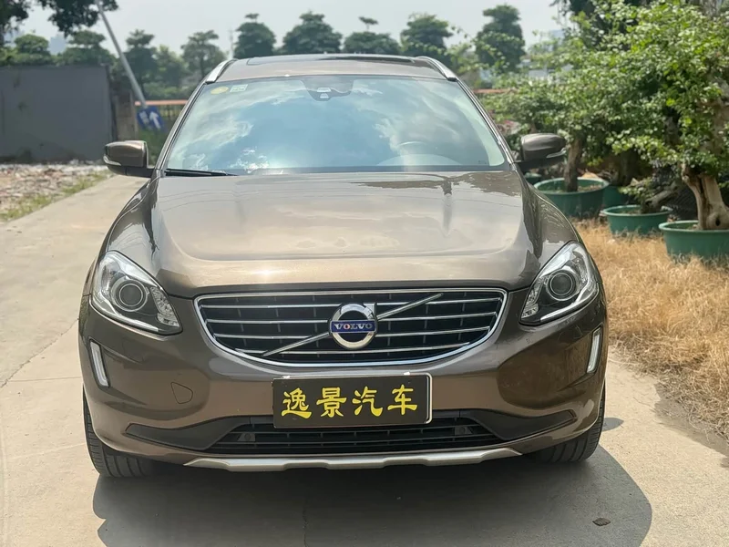 Volvo XC60 — фото 2