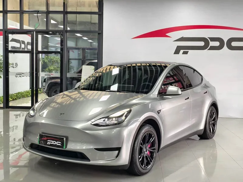 Tesla Model Y — фото 2