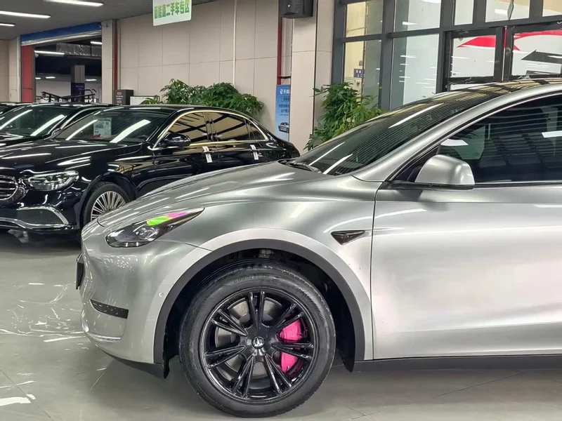 Tesla Model Y — фото 4
