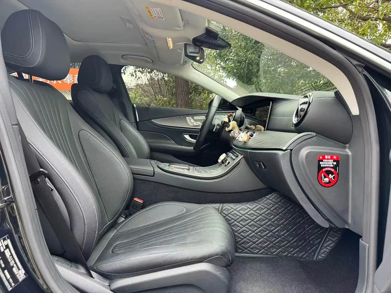 Mercedes-Benz CLS — фото 10