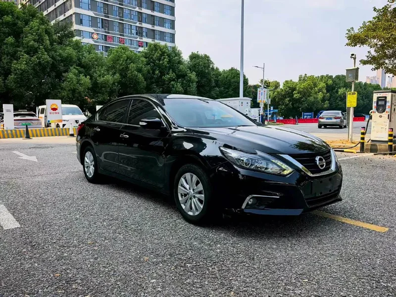 Nissan Teana — фото 3