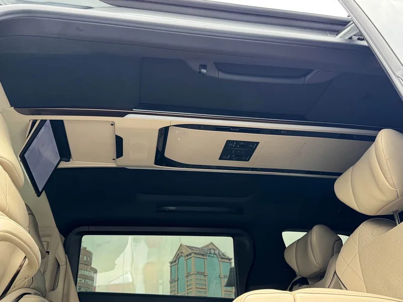 Toyota Alphard — фото 12