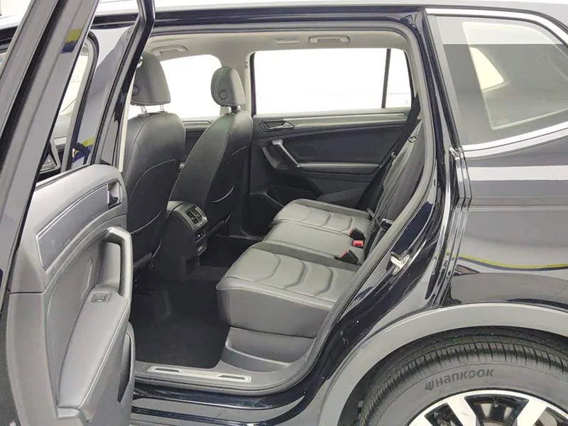 Volkswagen Tiguan L — фото 11