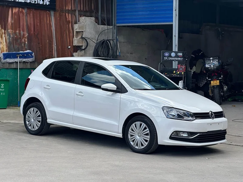 Volkswagen Polo — фото 2