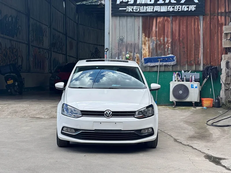 Volkswagen Polo — фото 4