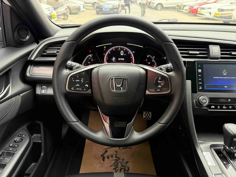 Honda Civic — фото 11