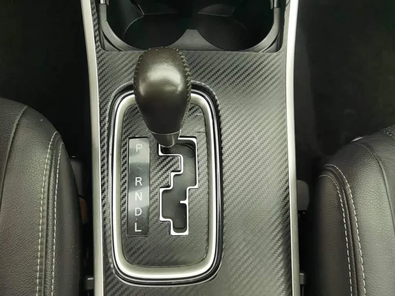 Mitsubishi Outlander — фото 13