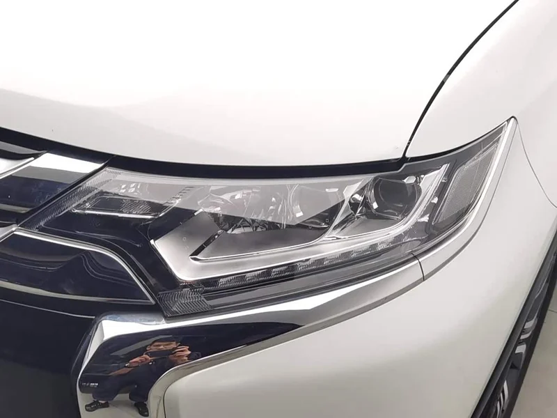 Mitsubishi Outlander — фото 7