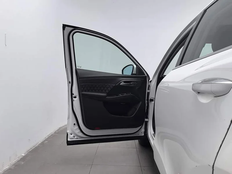 Borgward BX7 — фото 8