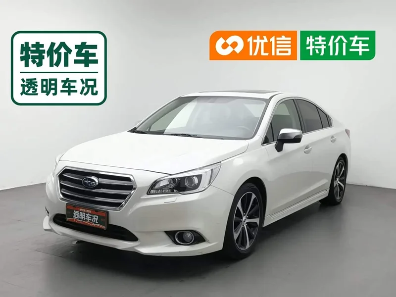 Subaru Legacy — фото 1