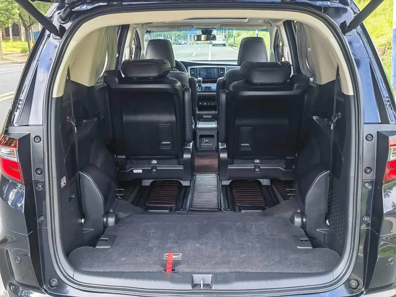Honda Odyssey — фото 12