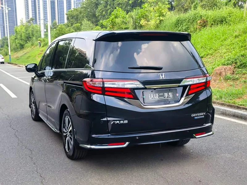 Honda Odyssey — фото 5