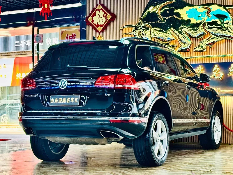 Volkswagen Touareg — фото 16