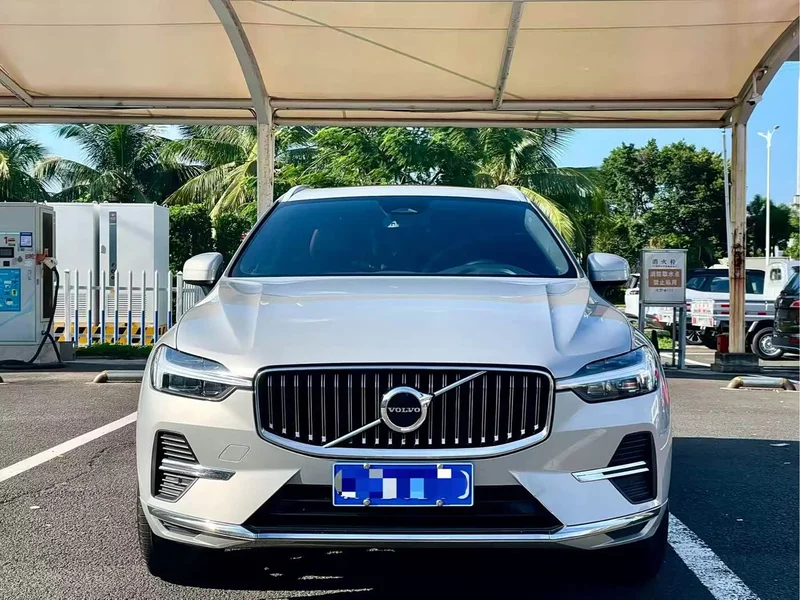 Volvo XC60 — фото 2