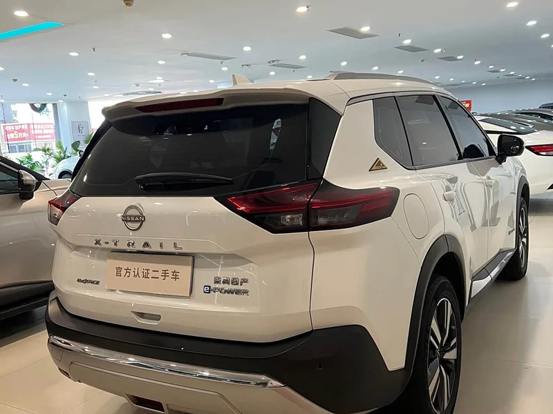 Nissan X-Trail — фото 20