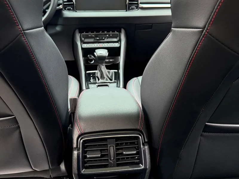 Skoda Karoq — фото 13