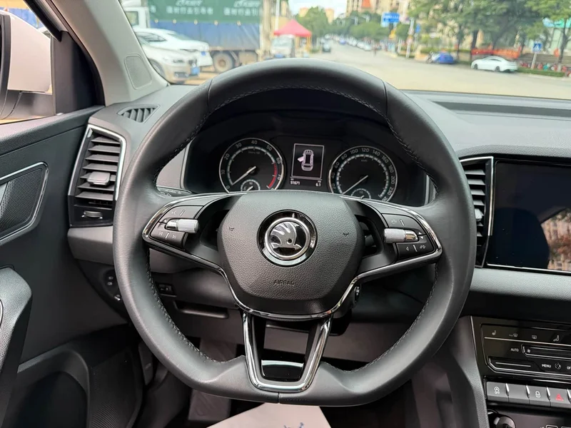 Skoda Karoq — фото 10