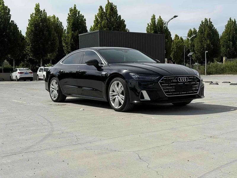Audi A7L — фото 2